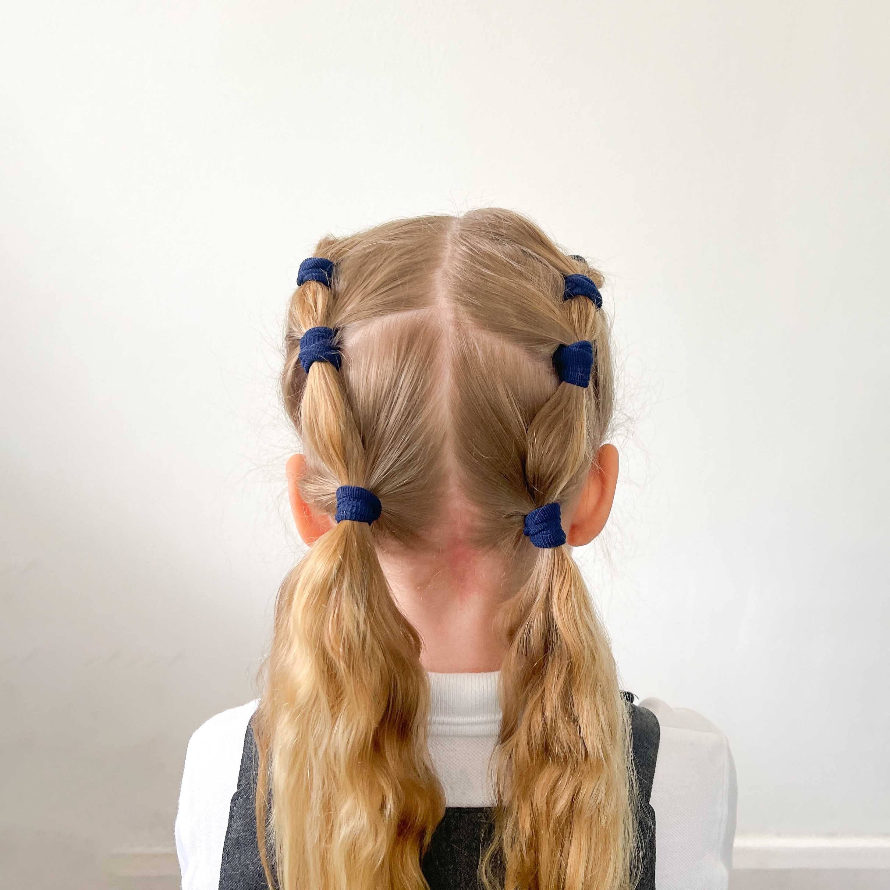 20 x Assorted mini ponies - navy - Image 3