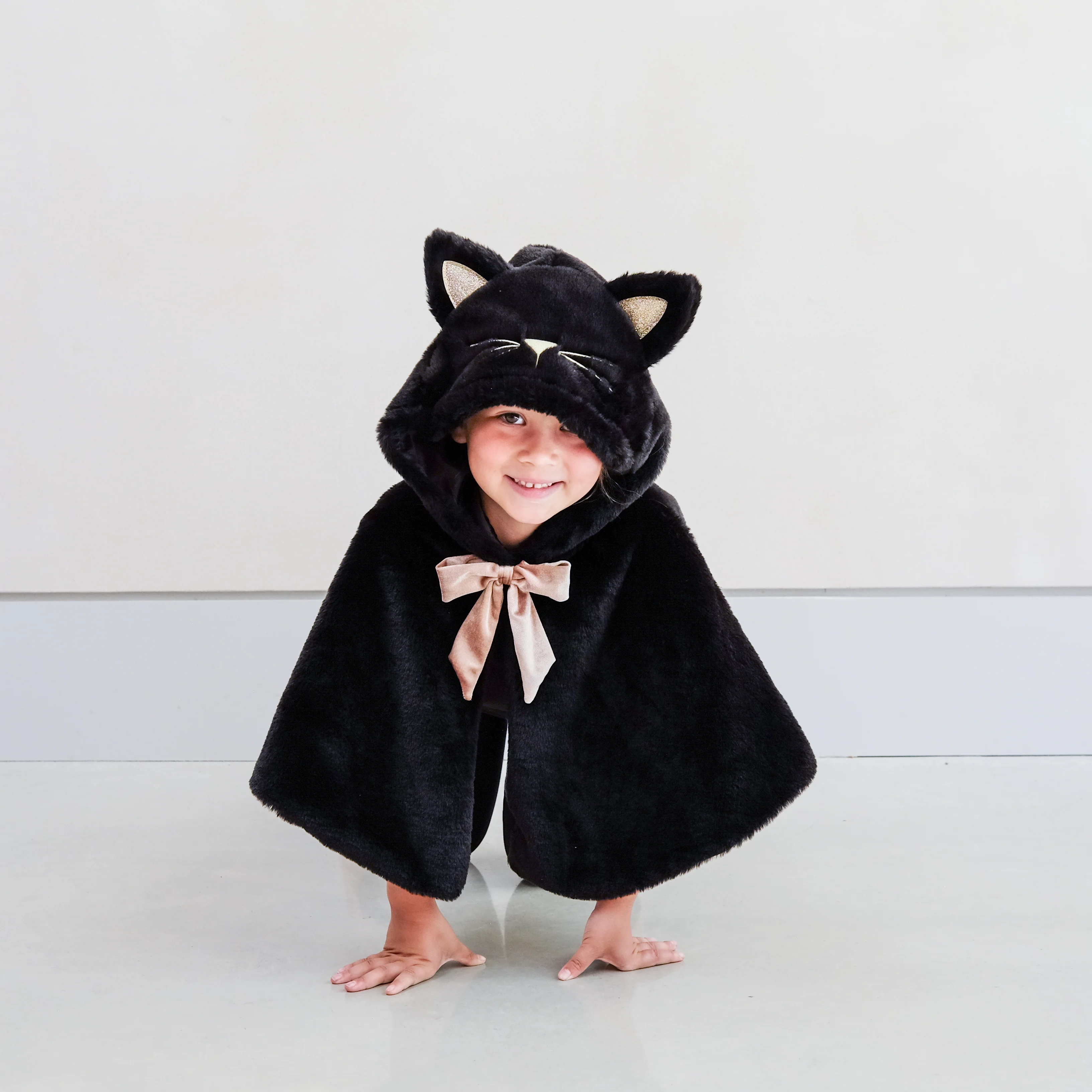 Black cat cape - Image 2