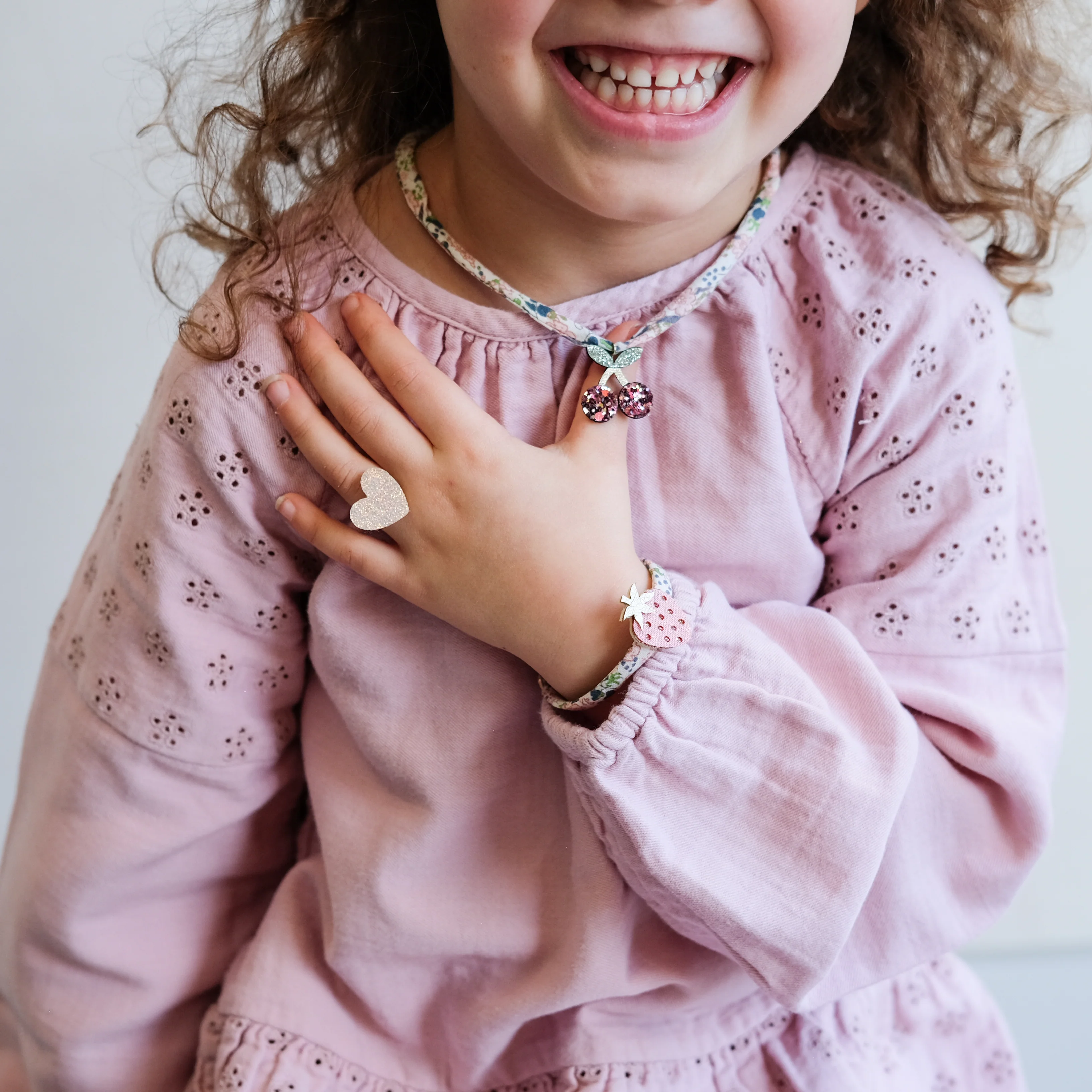 Cherries jewellery set - Image 5
