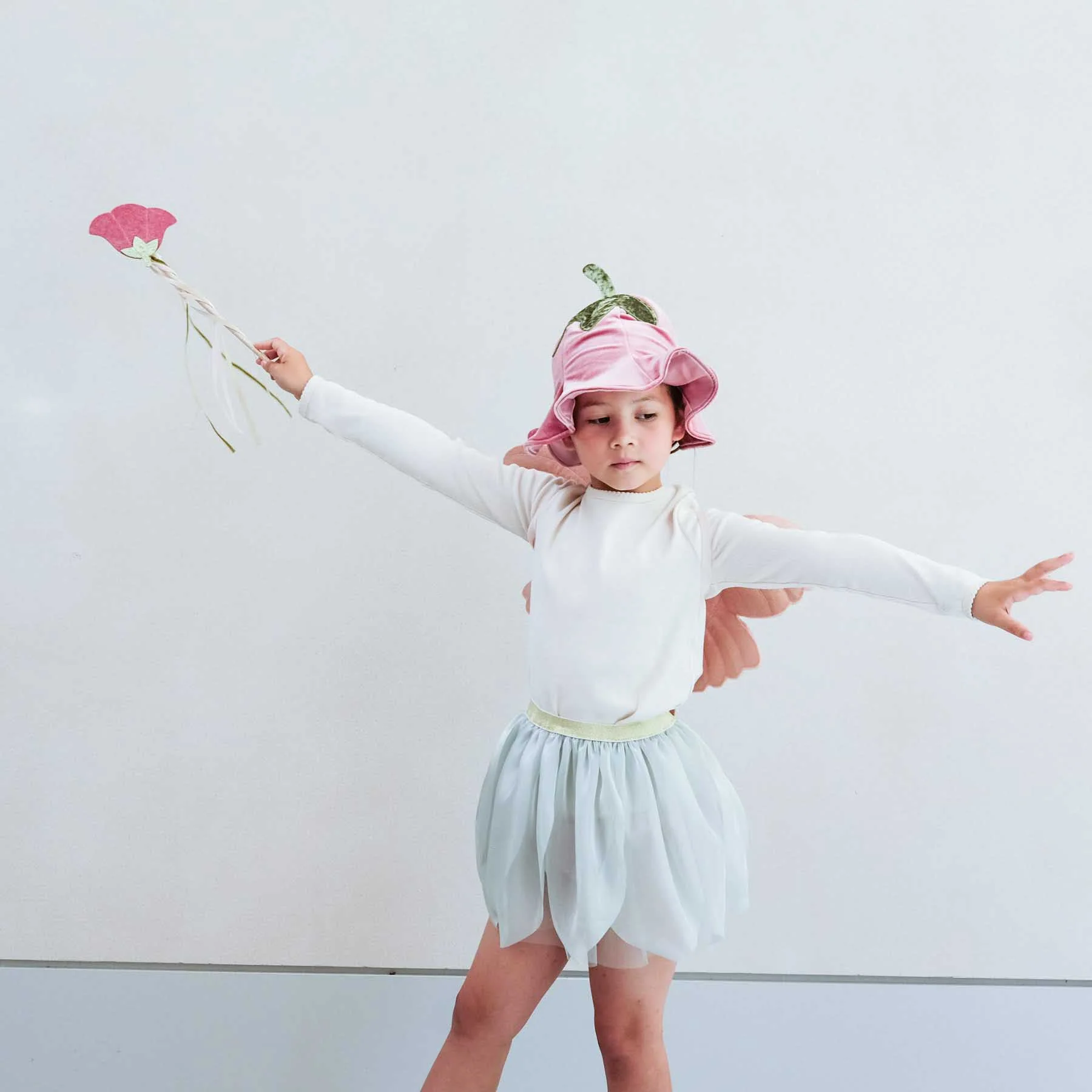 Flower fairy dress-up set - Image 4
