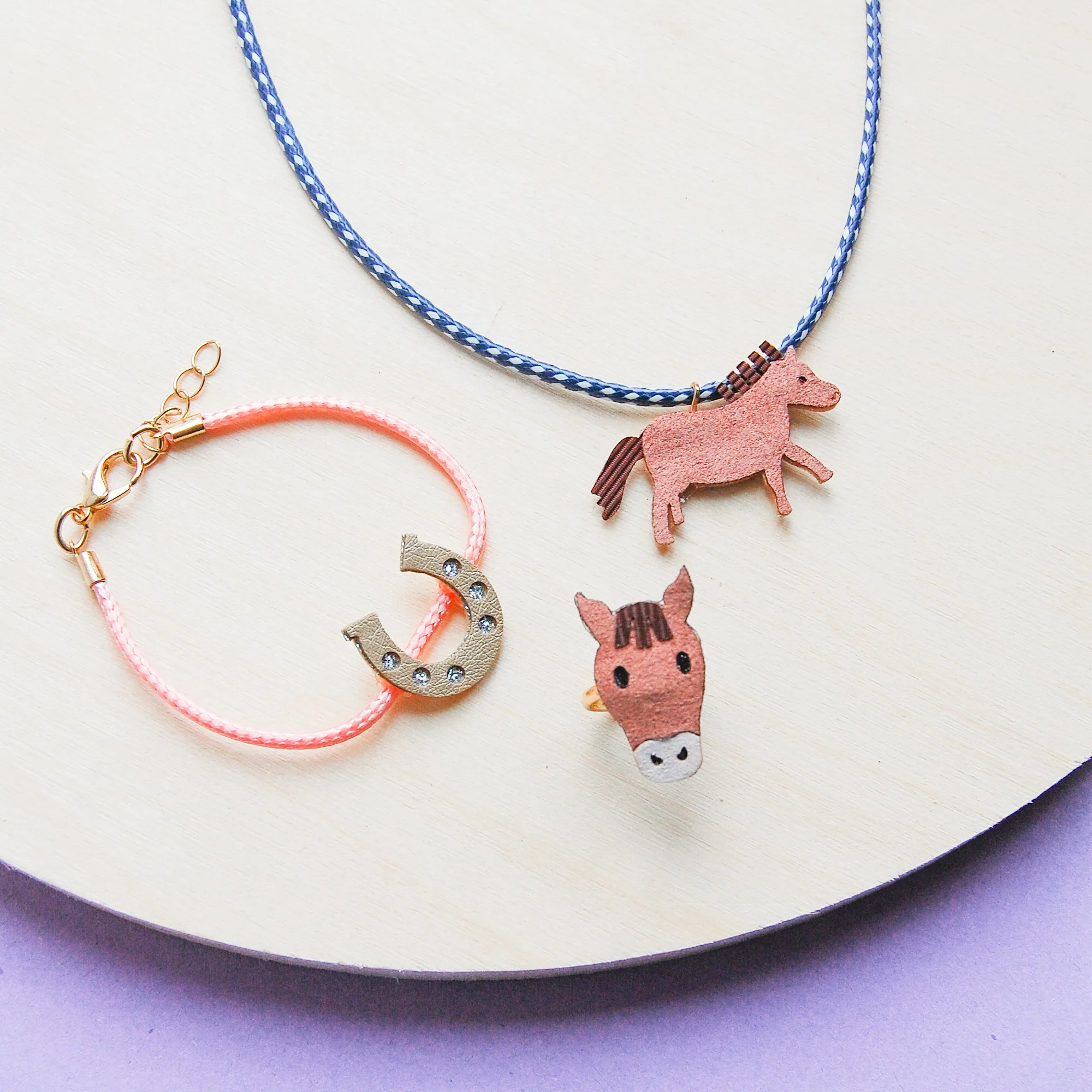 Horse jewellery set - Image 7