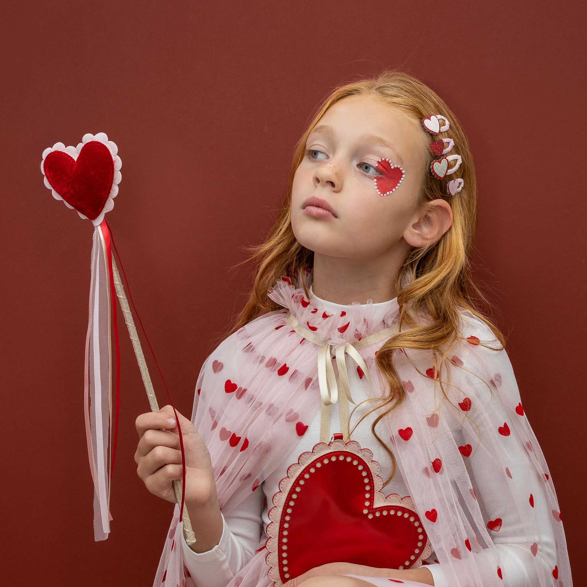 Scalloped heart clic clacs - Image 5